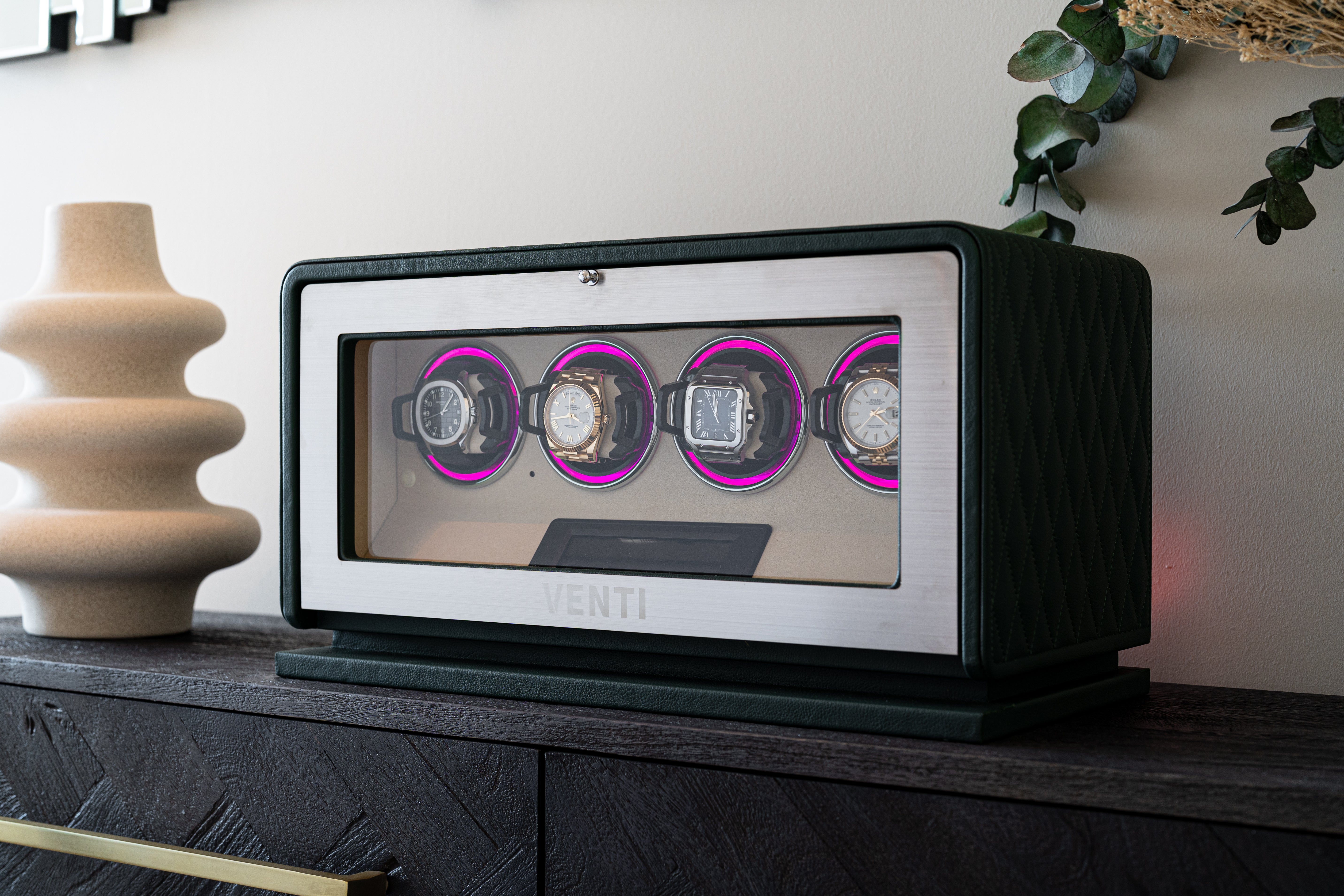Venti Quad Watch Winder Green Leather - Lifestyle