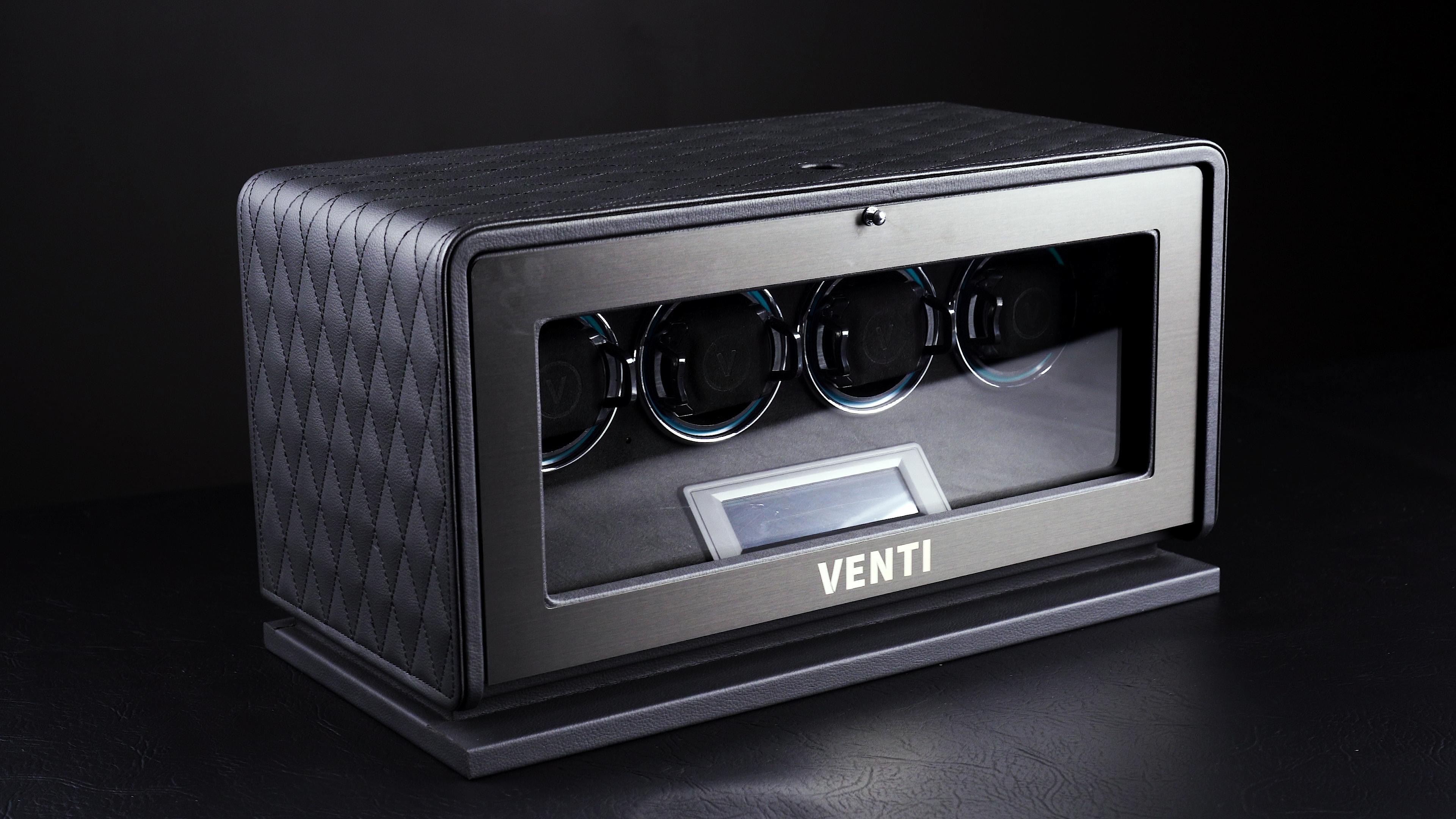 Venti Quad Watch Winder in Black Leather - Showcase Video