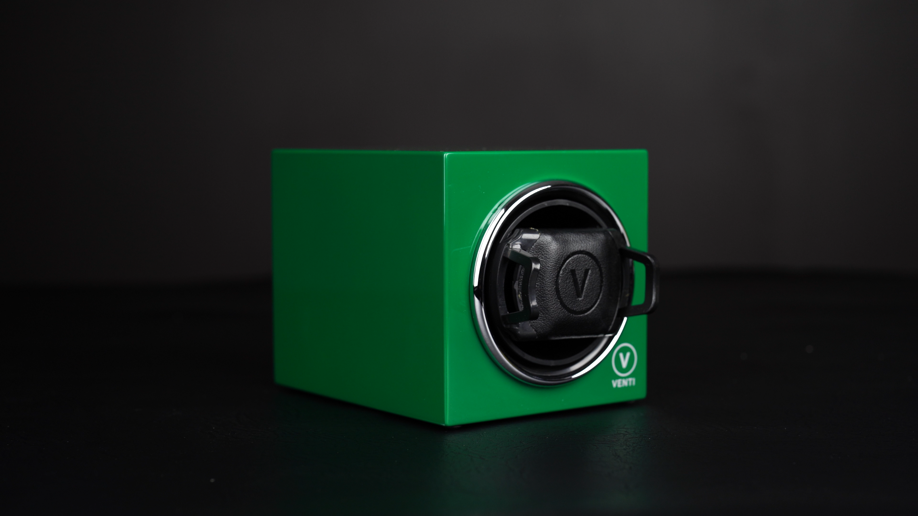 Venti Single Watch Winder in Green - Showcase Video