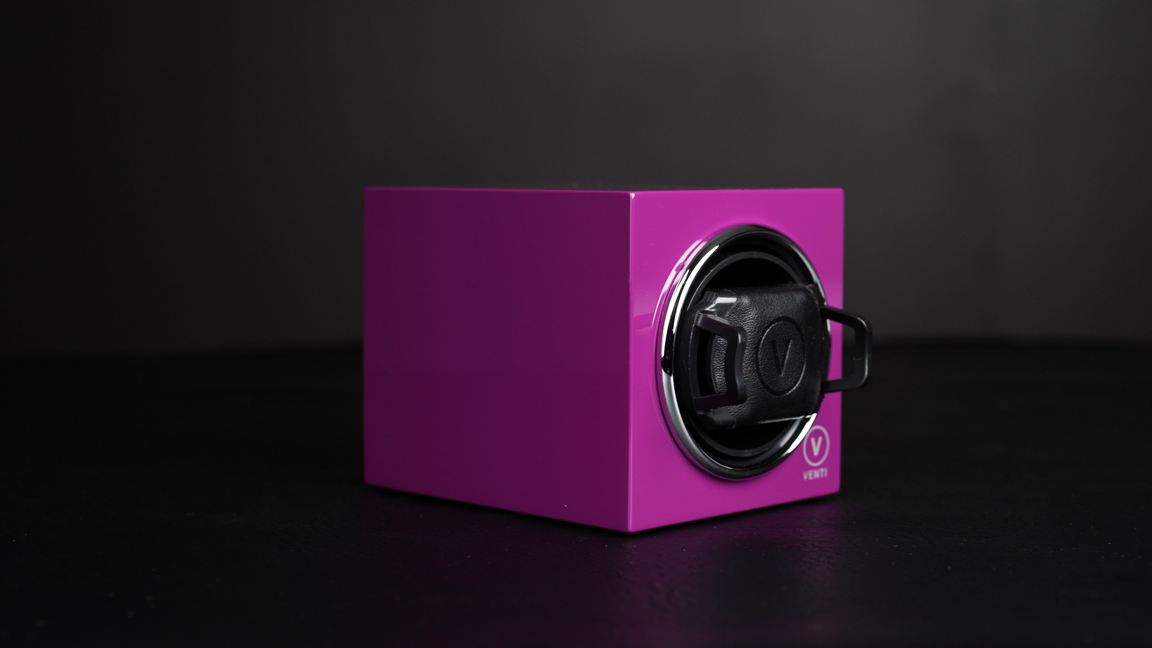 Venti Single Watch Winder in Purple - Showcase Video